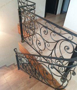 Черные кованые перила для угловой лестницы Код: ЛП-3