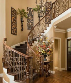 Лестница с узорчатыми коваными перилами Код: ЛП-99