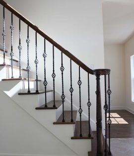 Кованые перила с деревянным поручнем и столбами Код: ЛП-360